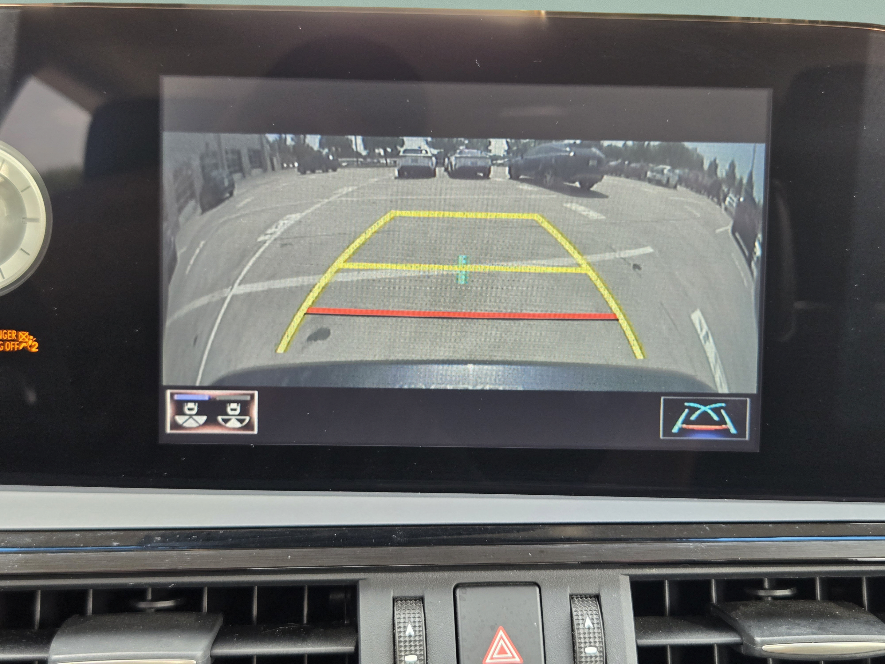 Certified 2022 Lexus ES 350 w/ Premium Package FWD image 9
