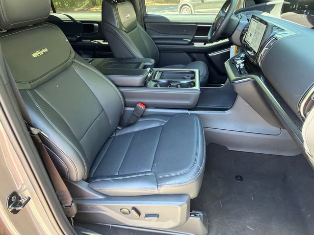 New 2026 Ford Expedition Platinum image 13