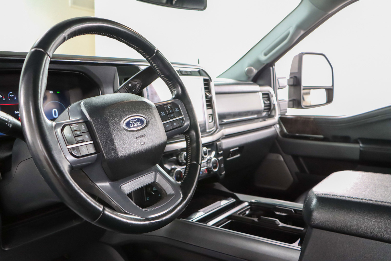 Used 2023 Ford F250 Lariat w/ Lariat Ultimate Package image 25