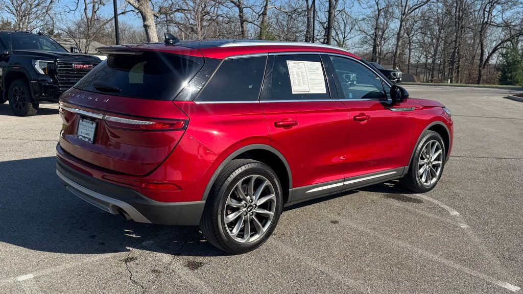 Used 2020 Lincoln Corsair AWD w/ Premium Package image 3