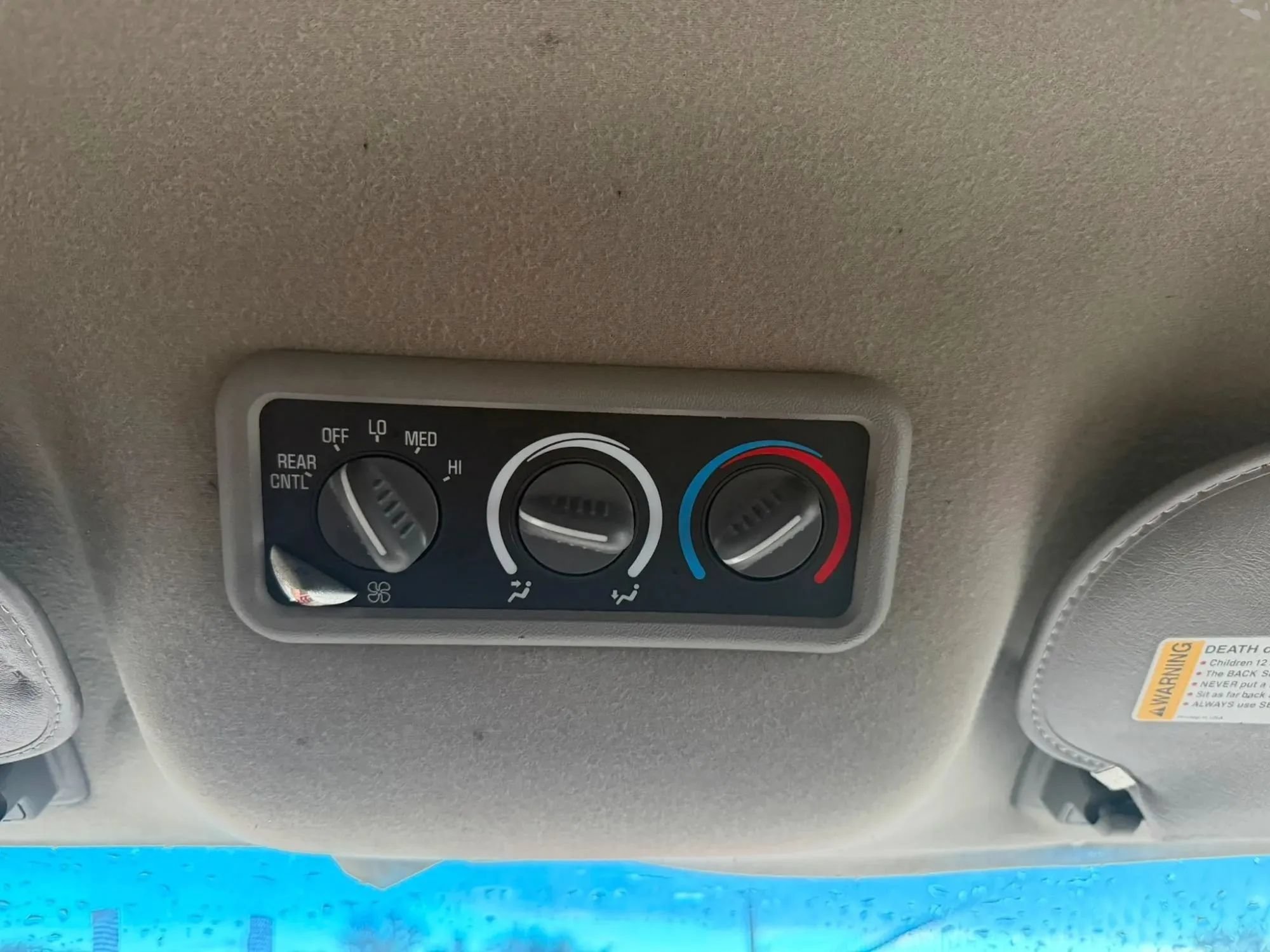 Used 2001 Chevrolet Express 2500 Passenger RWD image 19