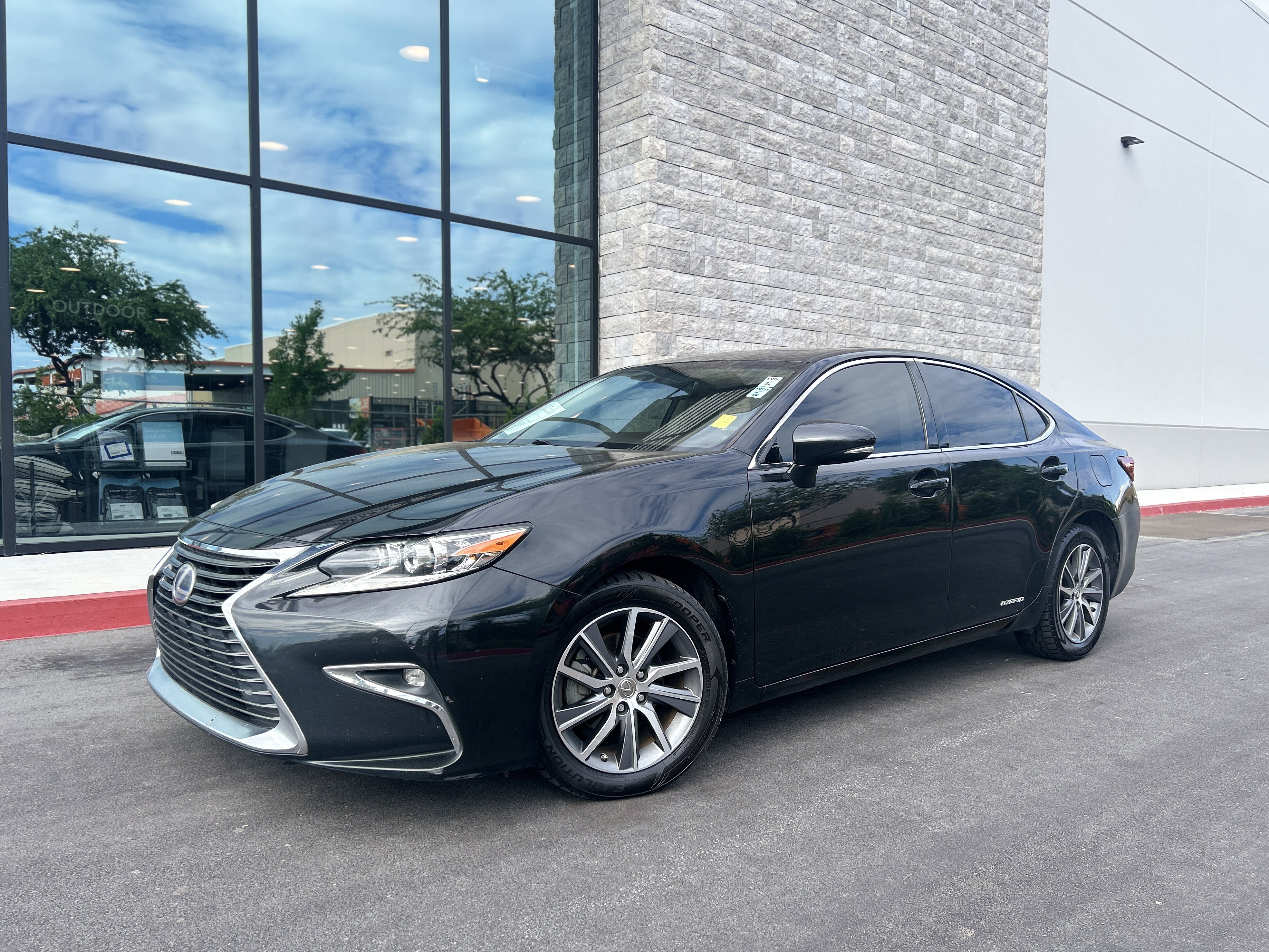 Used 2019 Lexus IS 300 F Sport w/ F Sport Package AWD/4WD image 1
