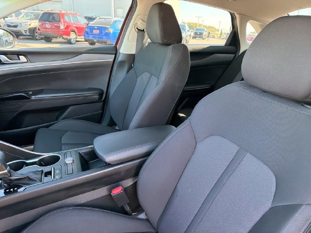 Used 2022 Kia K5 LXS FWD image 19