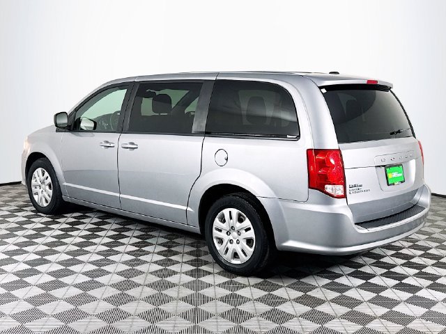 Used 2018 Dodge Grand Caravan SE w/ UConnect Hands-Free Group FWD image 6
