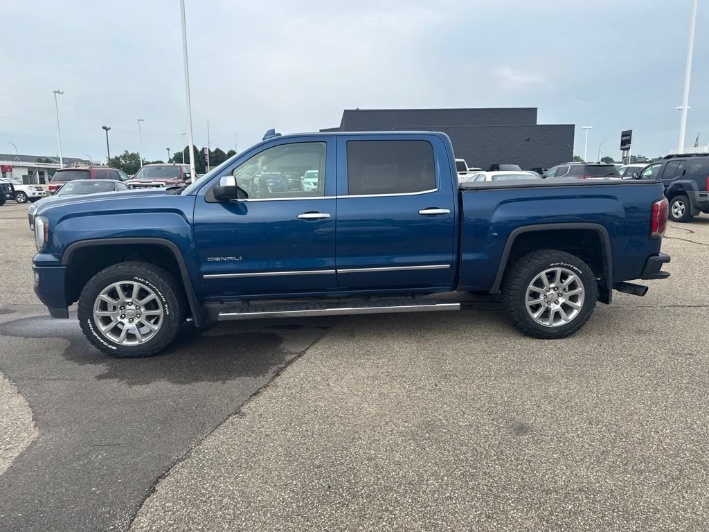 Used 2016 GMC Sierra 1500 Denali w/ Enhanced Driver Alert Package AWD/4WD image 4