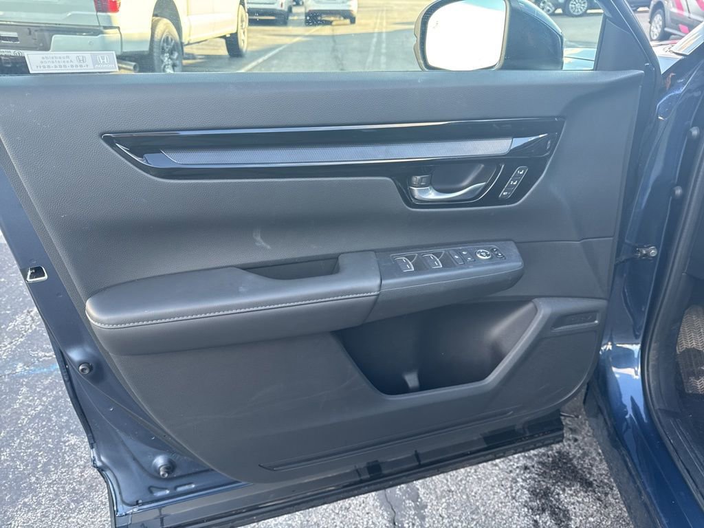 Used 2025 Honda CR-V EX-L image 16