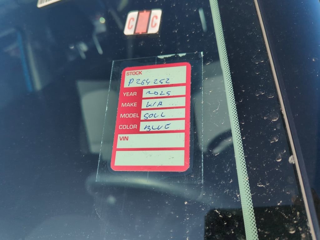 Certified 2025 Kia Soul EX image 6