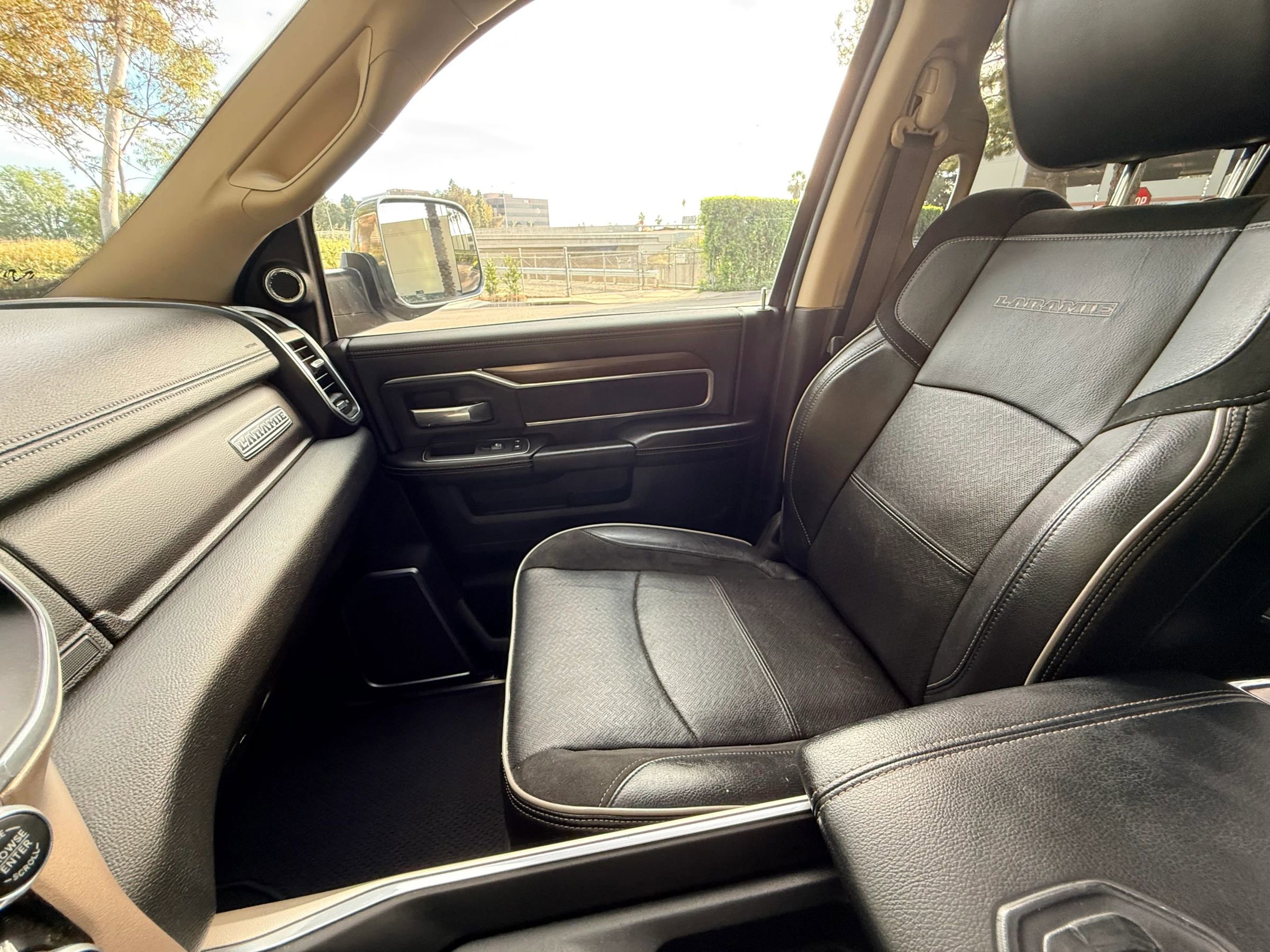 Used 2022 RAM 2500 Laramie image 23