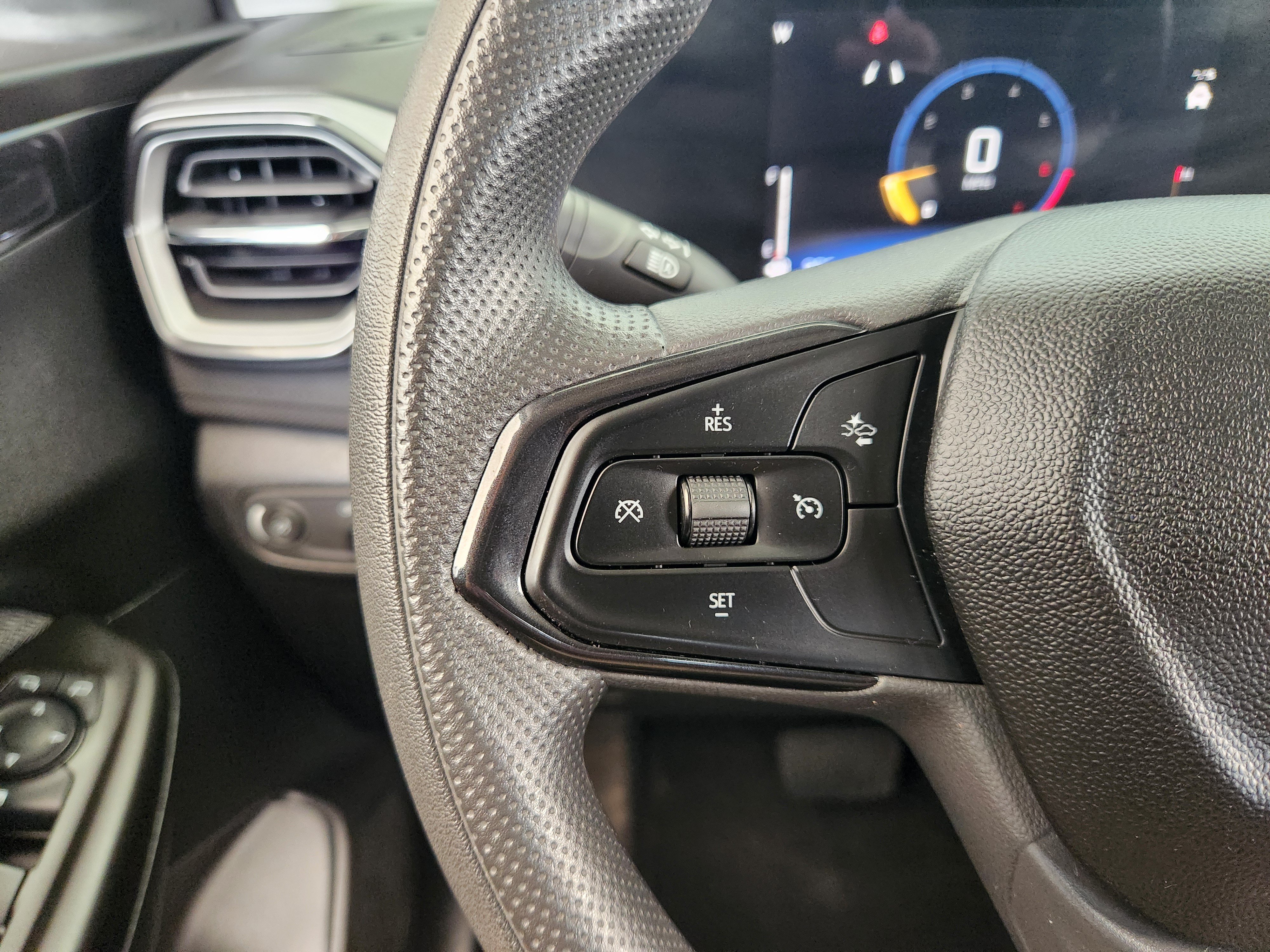 Used 2024 Chevrolet TrailBlazer LT FWD image 29