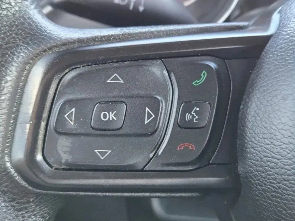 Used 2023 Jeep Wrangler Sport image 15