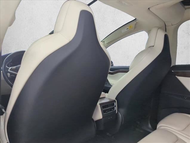 Used 2018 Tesla Model X 75D AWD/4WD image 22