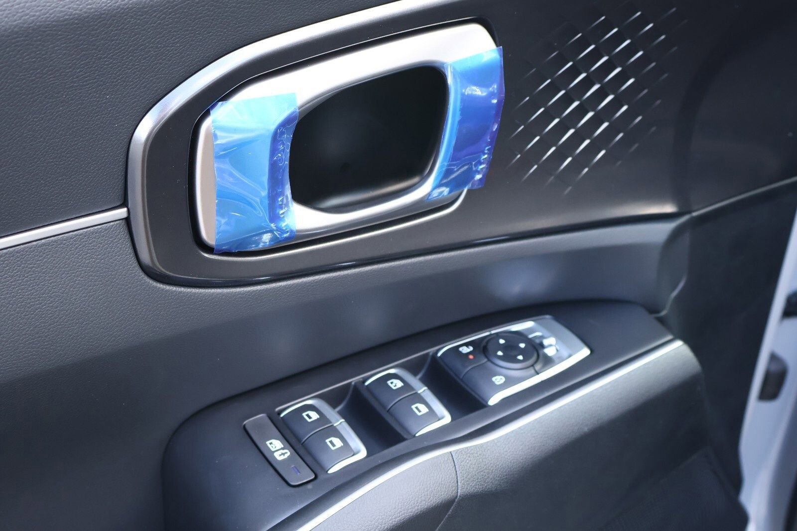 Used 2025 Kia Sorento S w/ Panoramic Sunroof Package image 24