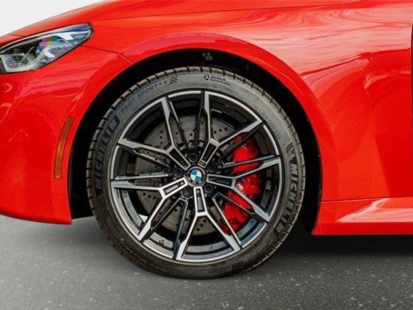 Used 2024 BMW M2 w/ Lighting Package image 87