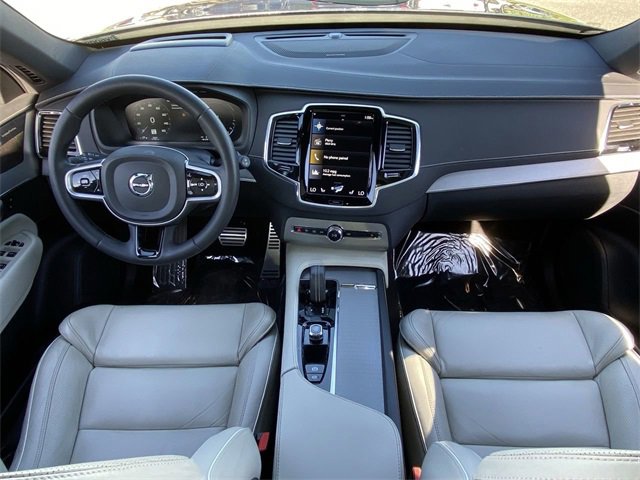 Used 2022 Volvo XC90 T8 R-Design w/ Advanced Package image 17