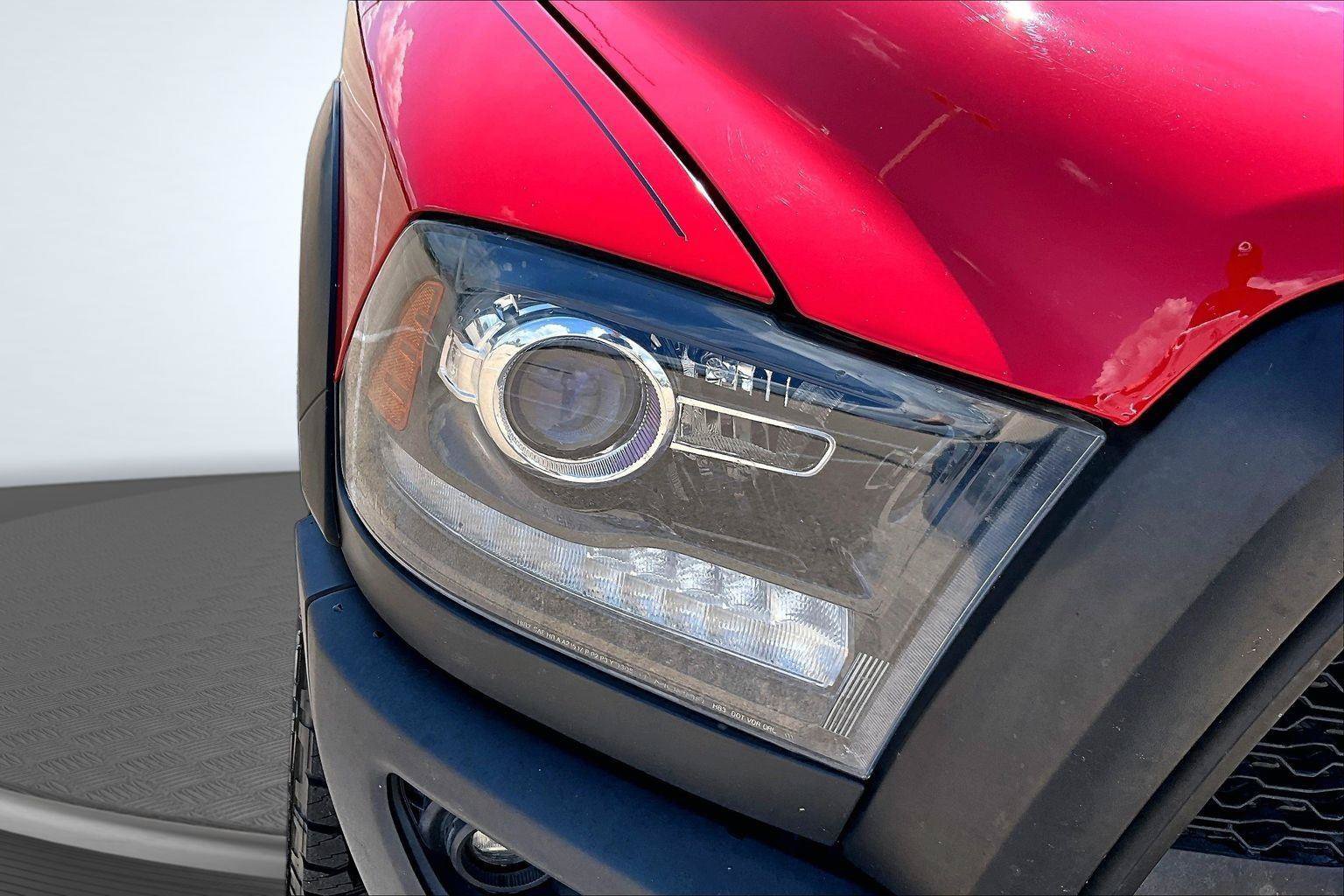 Used 2019 RAM 1500 Classic Warlock AWD/4WD image 30