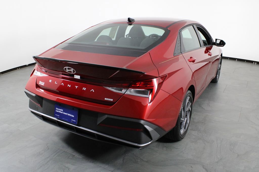 Certified 2025 Hyundai Elantra SEL image 16