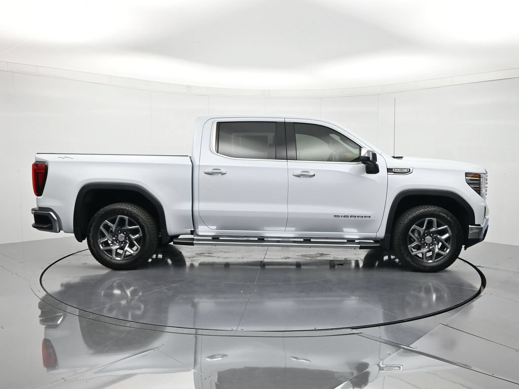 New 2026 GMC Sierra 1500 SLT w/ SLT Premium Package AWD/4WD image 4
