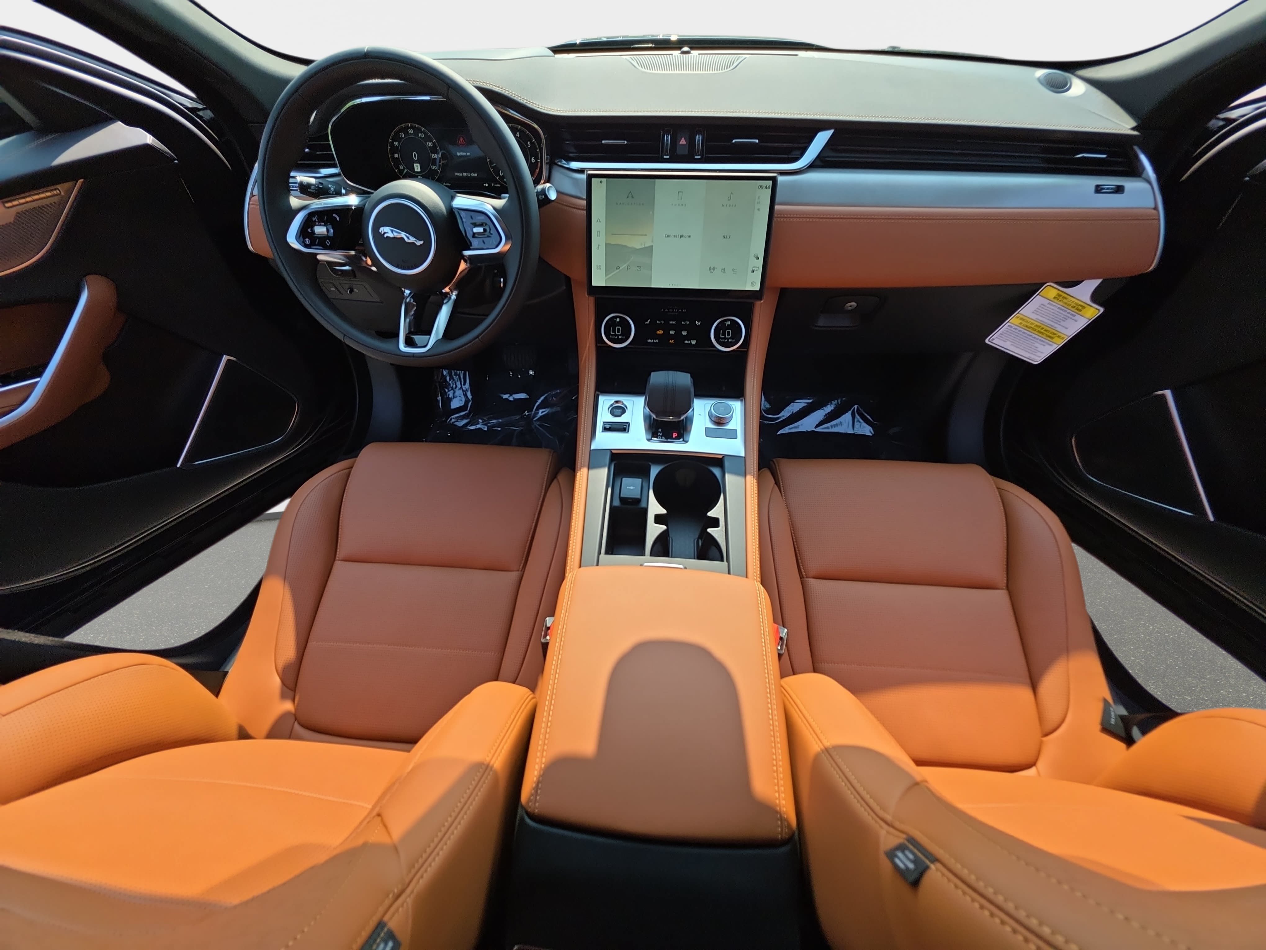 New 2026 Jaguar F-PACE R-Dynamic S AWD/4WD image 9