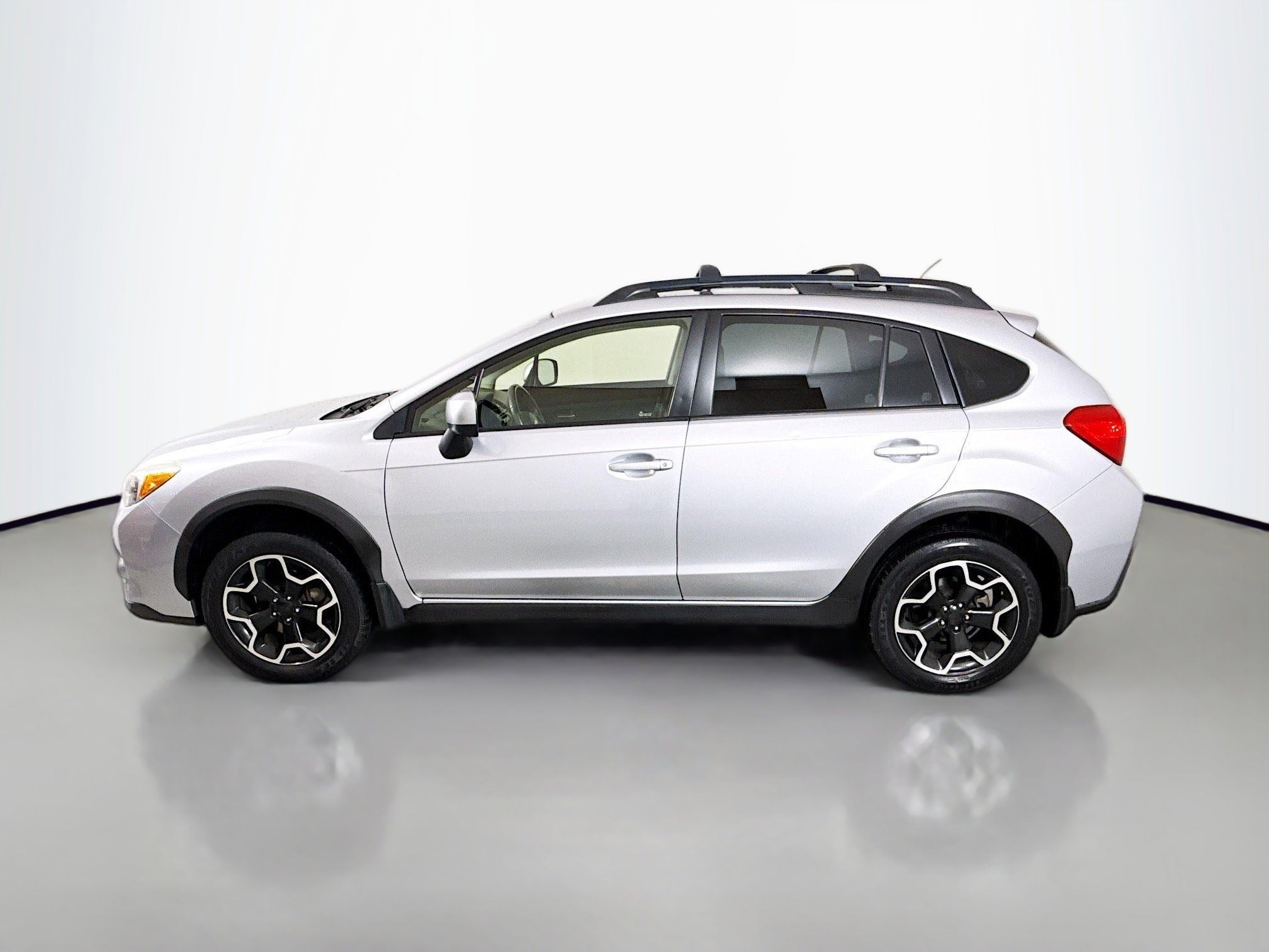 Used 2013 Subaru Crosstrek 2.0i Limited w/ Popular Pkg 2 AWD/4WD image 4