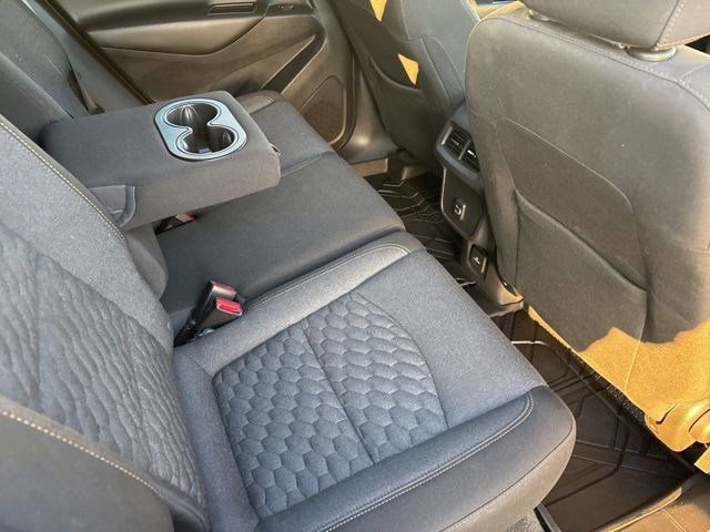 Used 2021 Chevrolet Equinox LT image 37