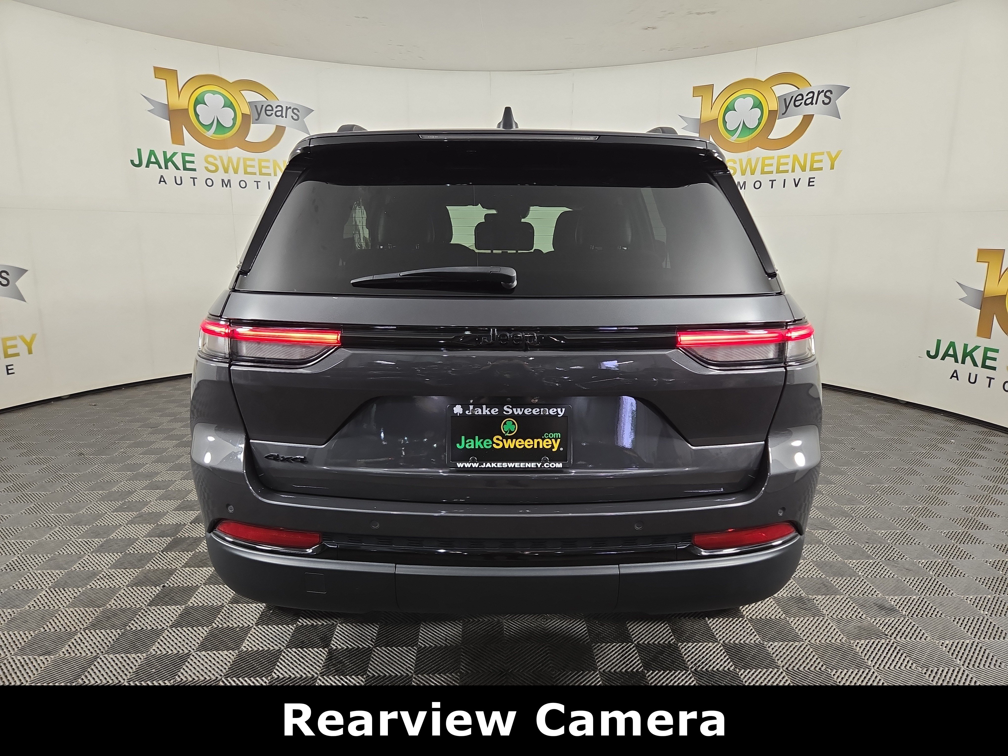 Used 2023 Jeep Grand Cherokee Altitude AWD/4WD image 7