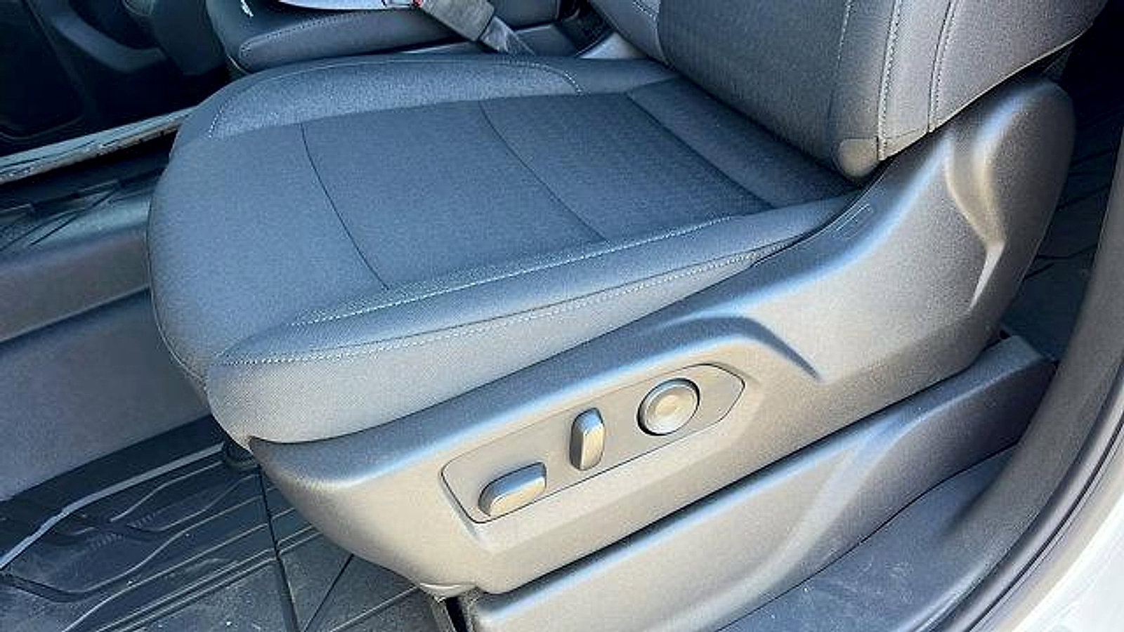 New 2026 Chevrolet Silverado 2500 Custom w/ Custom Convenience Package image 20