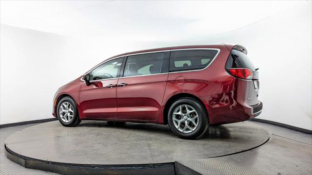 Used 2017 Chrysler Pacifica Touring Plus w/ Tire & Wheel Group image 6