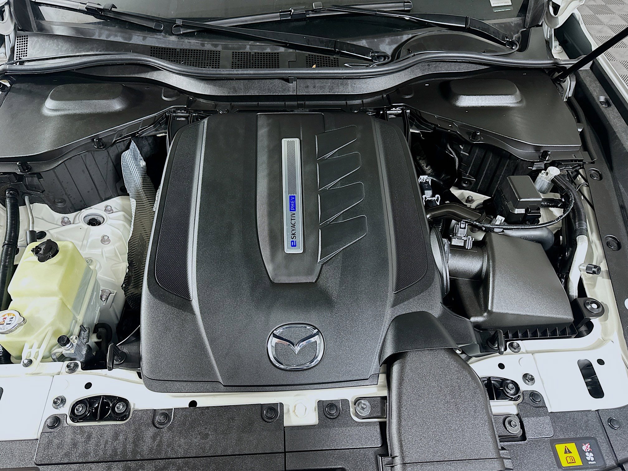 Used 2024 MAZDA CX-90 Plug-In Hybrid w/ Preferred image 36