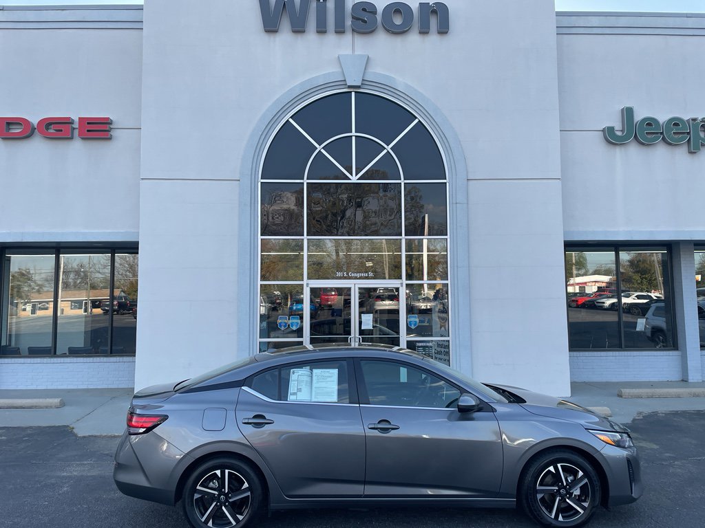 Used 2024 Nissan Sentra SV FWD image 1