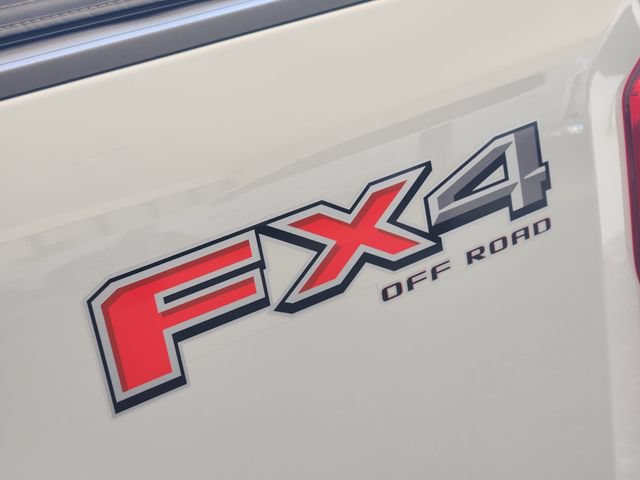 Used 2025 Ford F250 XLT w/ FX4 Off-Road Package AWD/4WD image 9