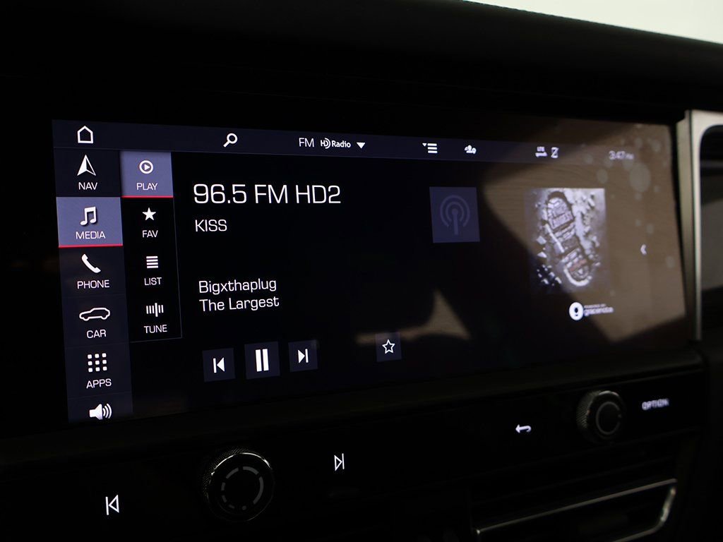 Used 2024 Porsche Macan GTS image 46