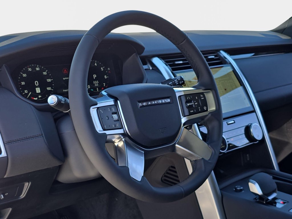 New 2026 Land Rover Discovery S AWD/4WD image 18
