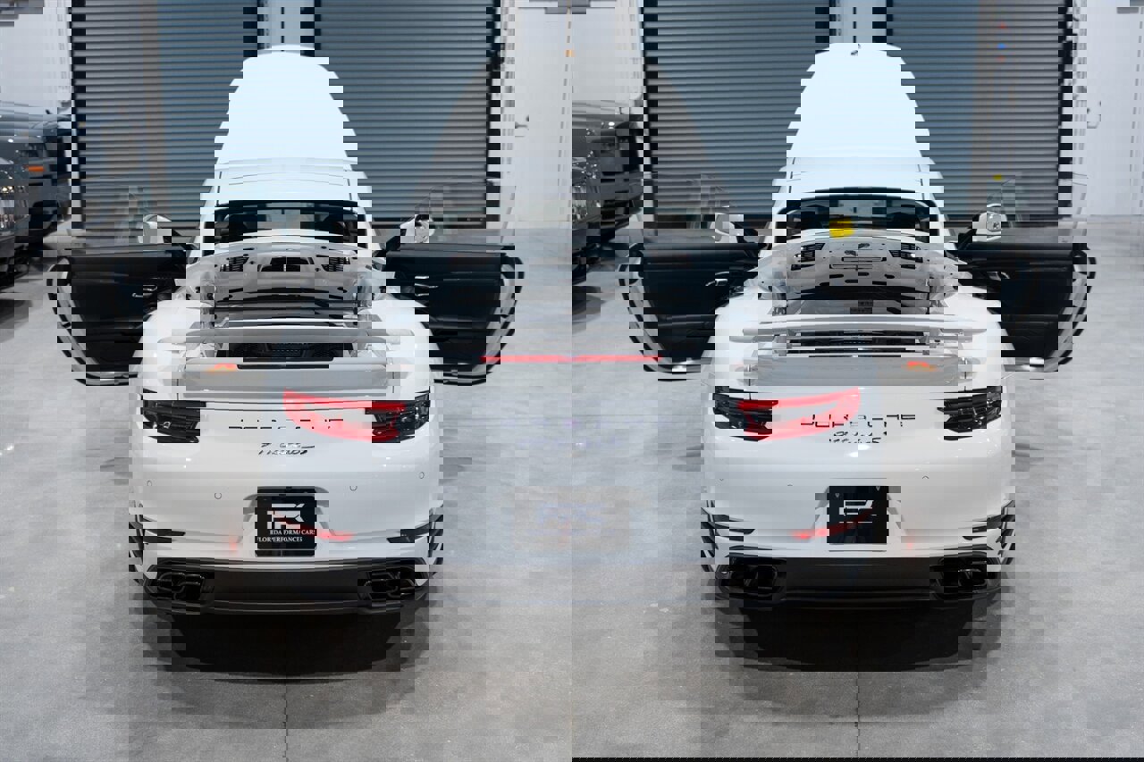 Used 2017 Porsche 911 Turbo S image 40