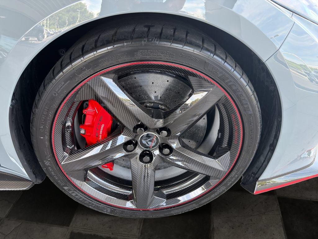 Used 2024 Chevrolet Corvette E-Ray AWD/4WD image 11