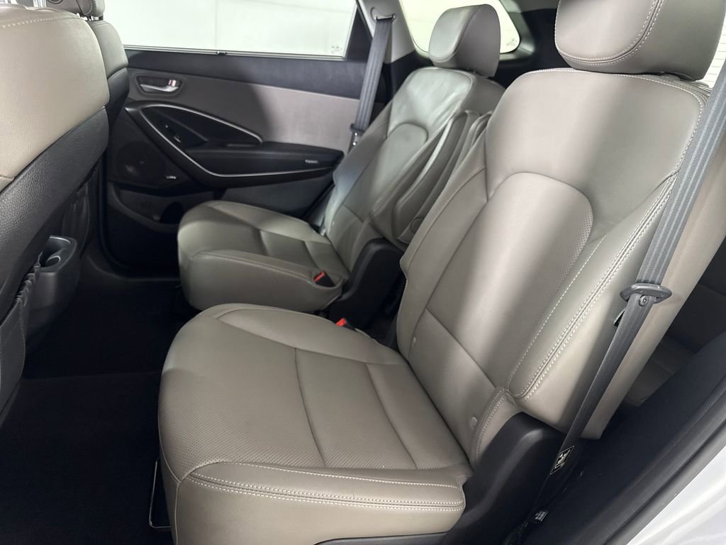 Used 2017 Hyundai Santa Fe Limited AWD/4WD image 13