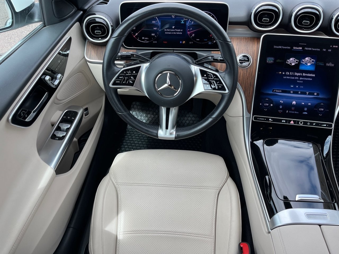 Used 2025 Mercedes-Benz C 300 Sedan image 13
