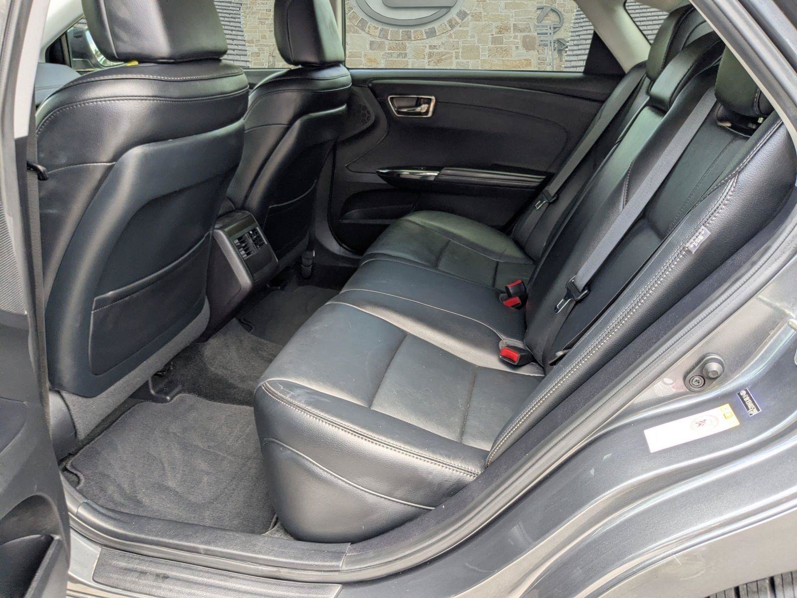 Used 2017 Toyota Avalon XLE Premium FWD image 18