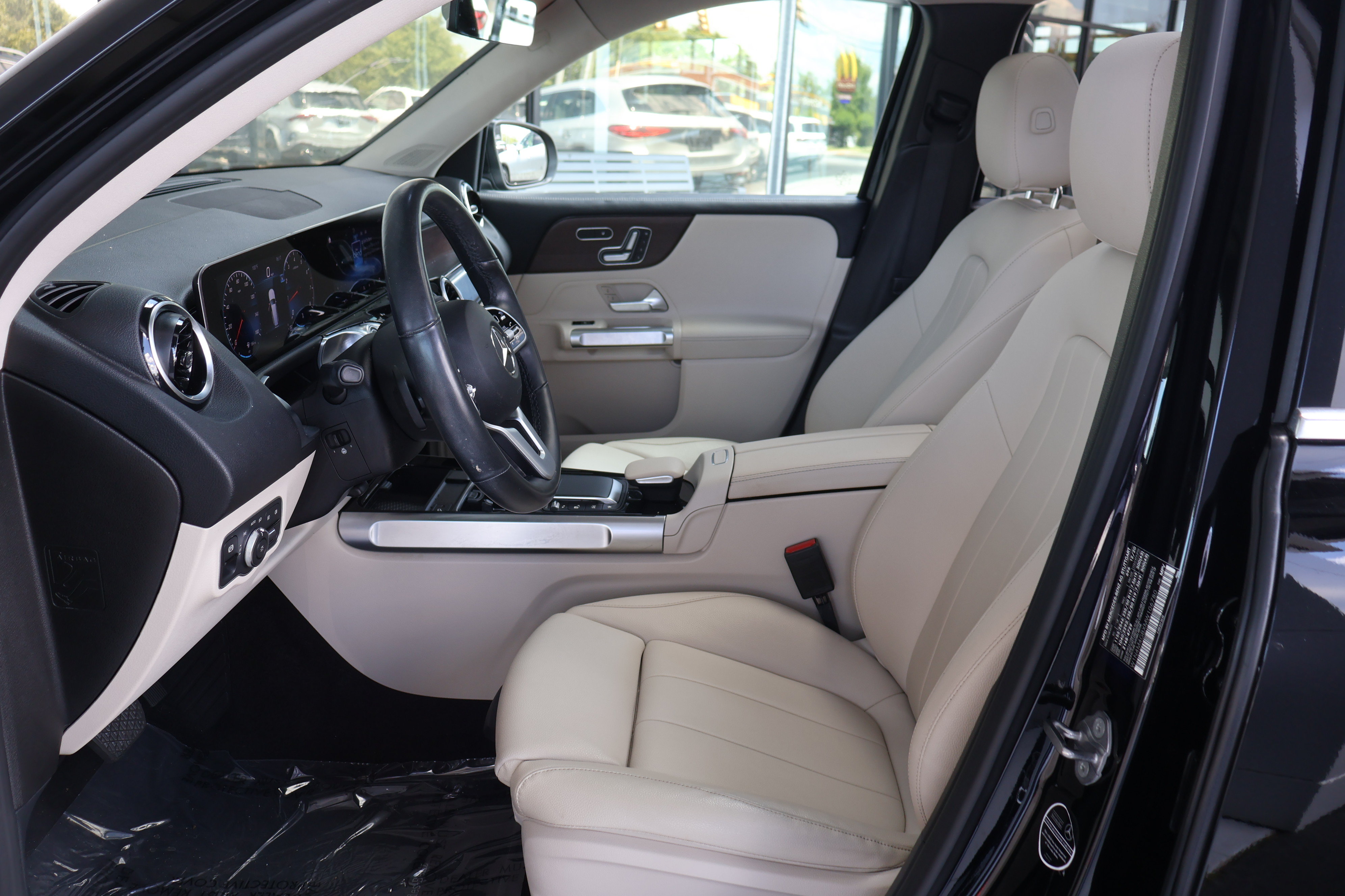 Certified 2021 Mercedes-Benz GLB 250 image 11