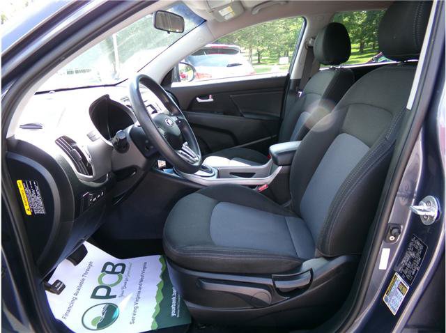 Used 2016 Kia Sportage LX AWD/4WD image 3