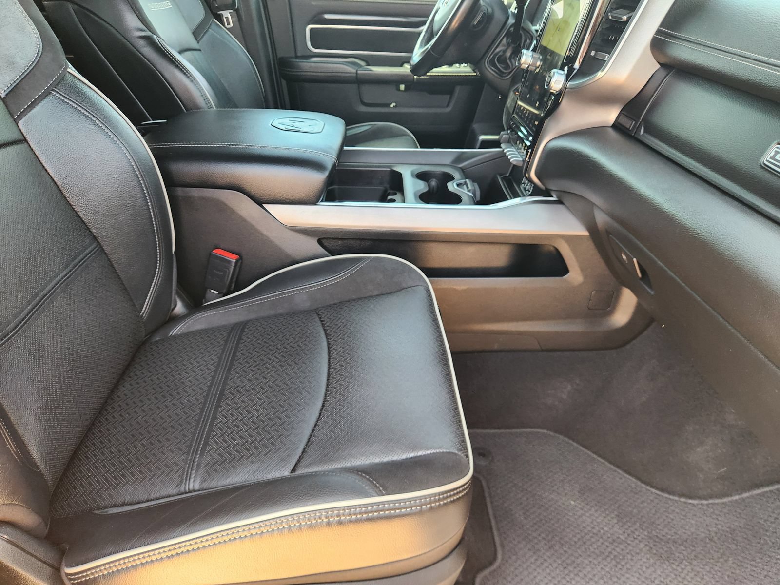 Used 2021 RAM 2500 Laramie AWD/4WD image 14