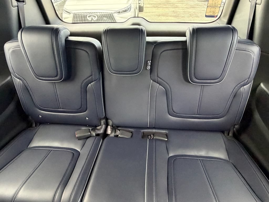 New 2027 INFINITI QX80 Sensory w/ Sport Exterior Package AWD/4WD image 12