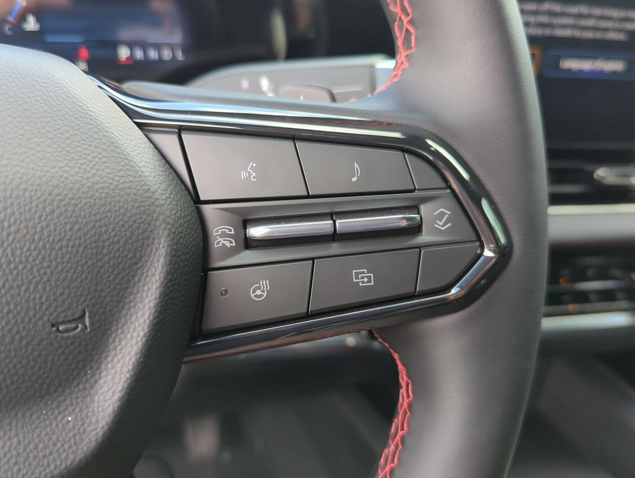 New 2026 Chevrolet Equinox RS w/ Safety and Technology Package FWD image 12