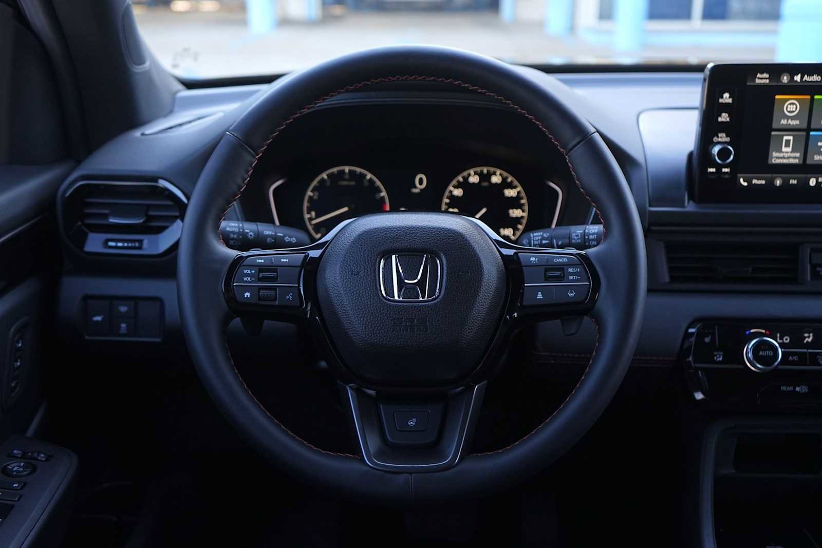 Used 2025 Honda Pilot TrailSport image 16