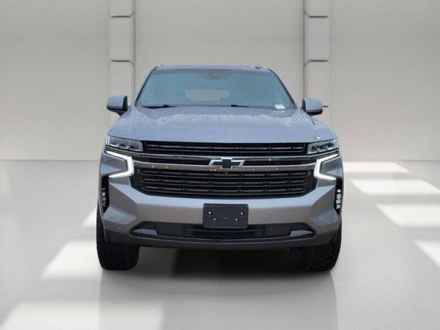 Used 2022 Chevrolet Suburban RST w/ Luxury Package AWD/4WD image 2