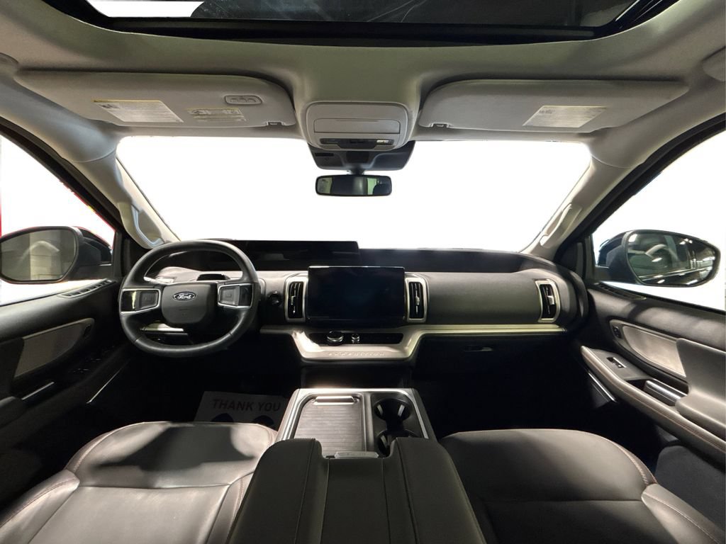Certified 2025 Ford Expedition Active AWD/4WD image 33