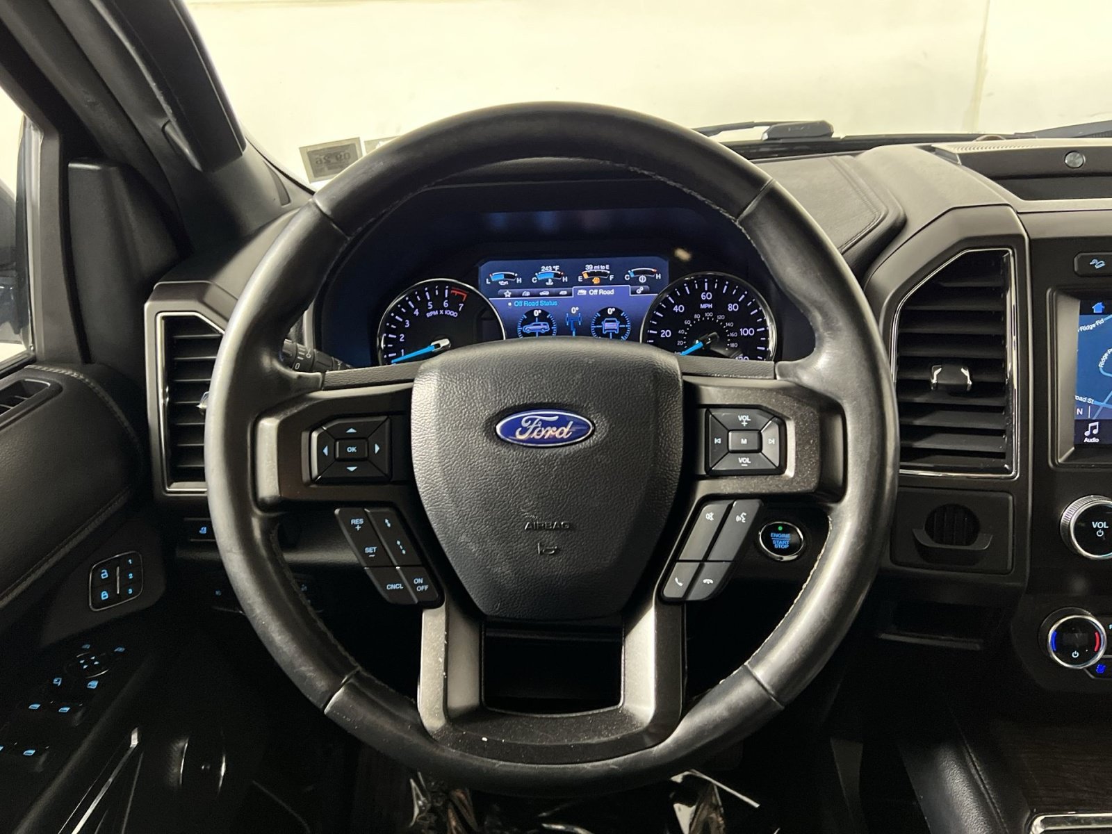 Certified 2019 Ford Expedition Limited w/ Equipment Group 302A AWD/4WD image 16