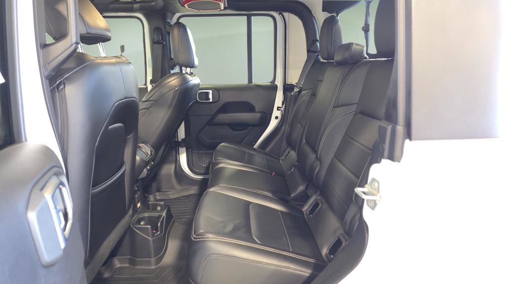 Used 2020 Jeep Gladiator Overland image 13
