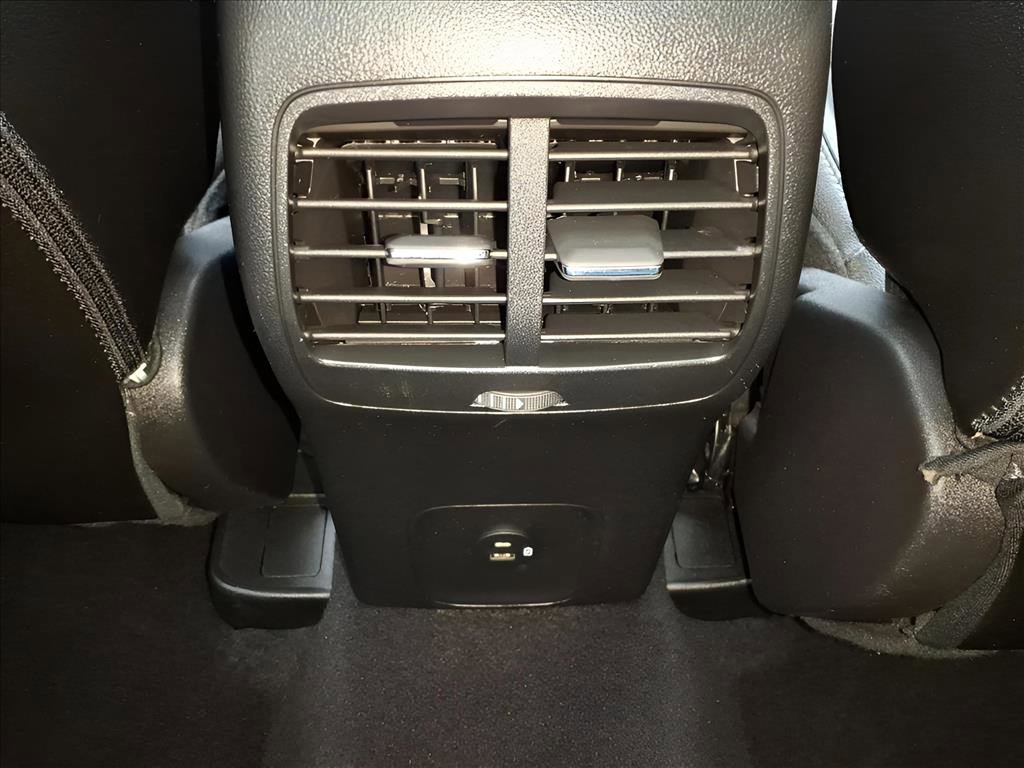 Used 2022 Ford Escape SEL w/ Technology Package image 13