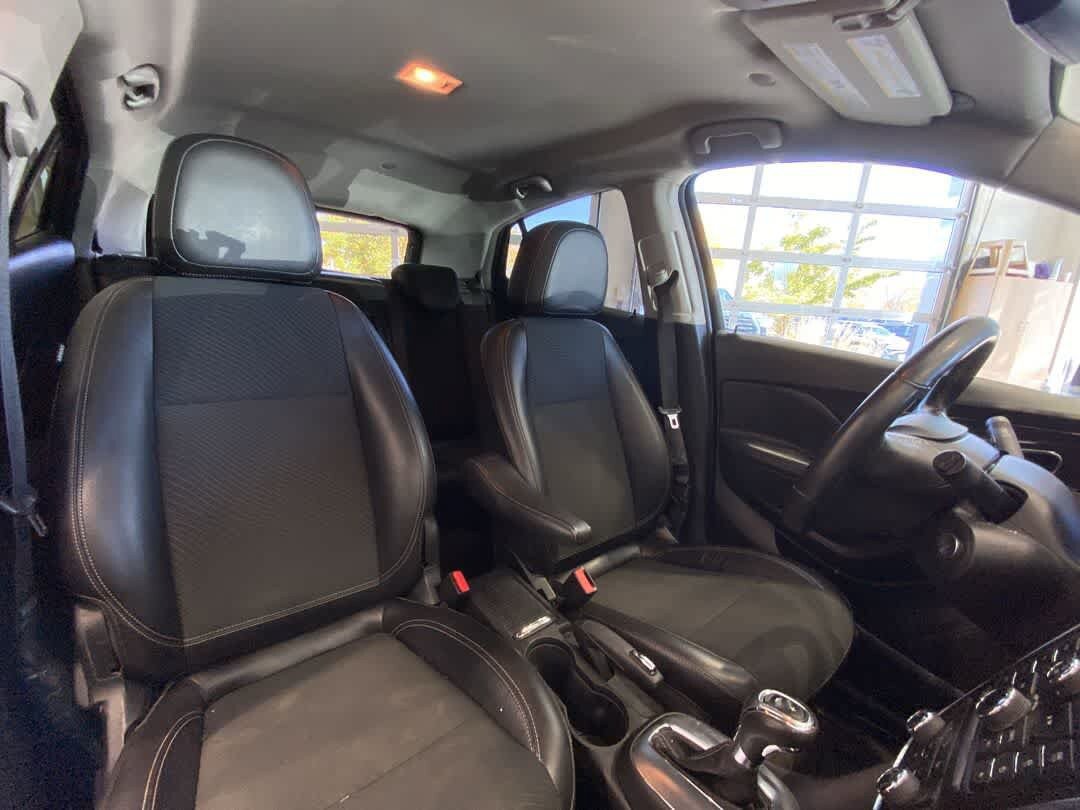 Used 2014 Buick Encore Convenience FWD image 26