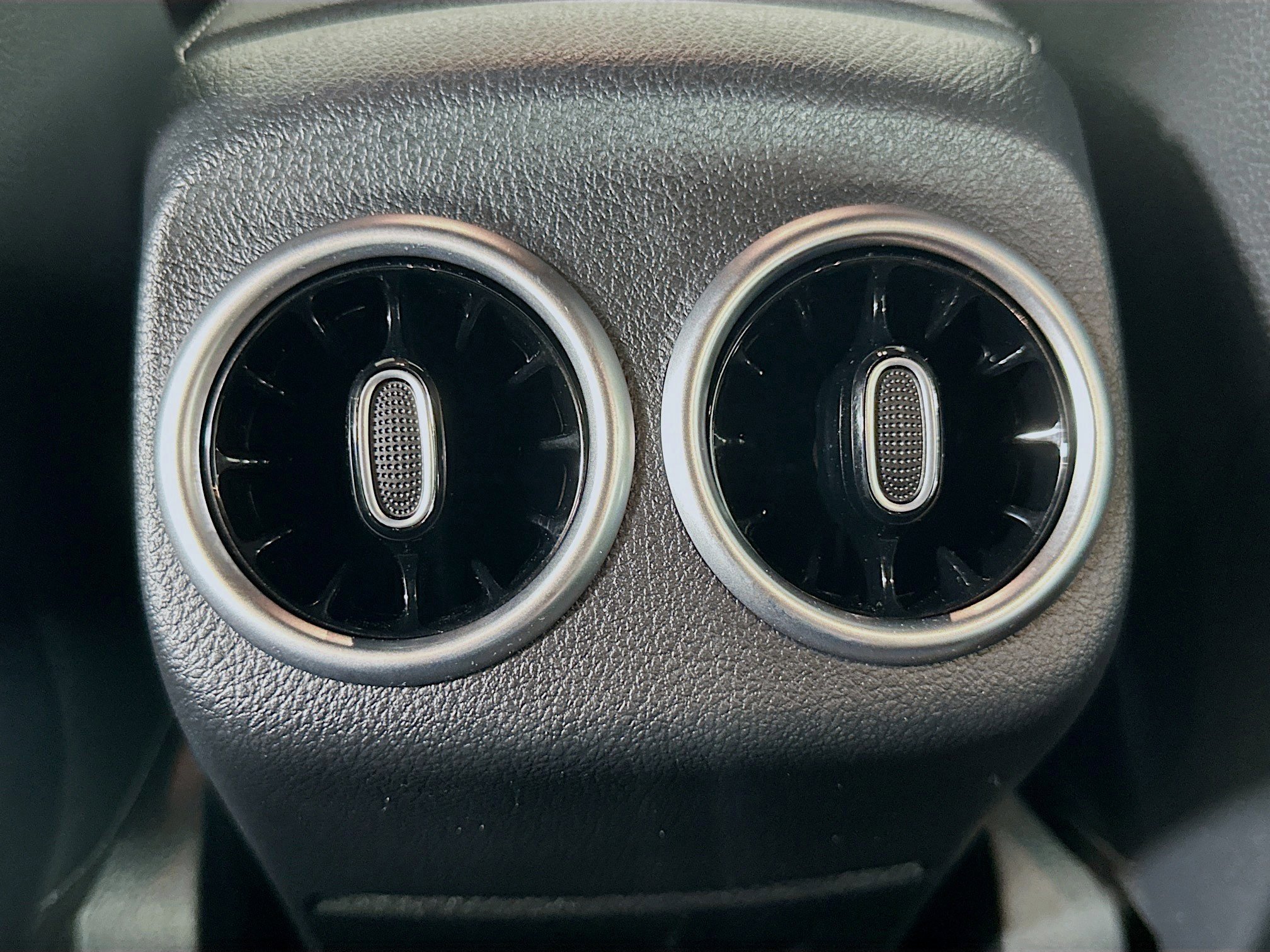 Used 2025 Mercedes-Benz CLA 250 4MATIC image 27